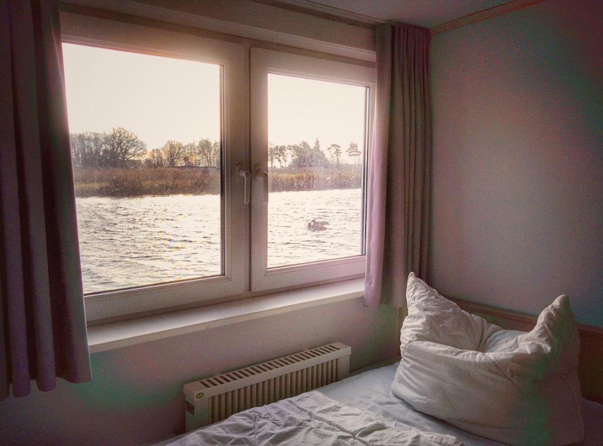 Urlauberschiff Neptun Im Ostseebad Prerow Buitenkant foto